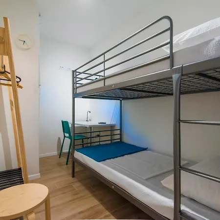 1 2 3 Apartment